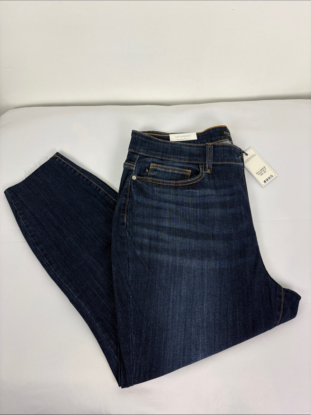 Judy Blue New Women’s 22W Stretchy Mid Rise Frayed Hem Jean